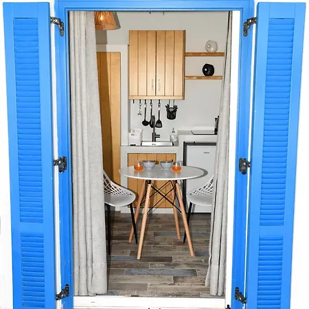 Petite Apartment