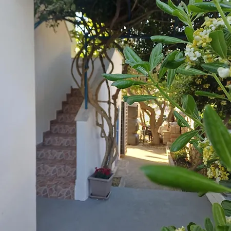 Petite * Batsi (Andros)